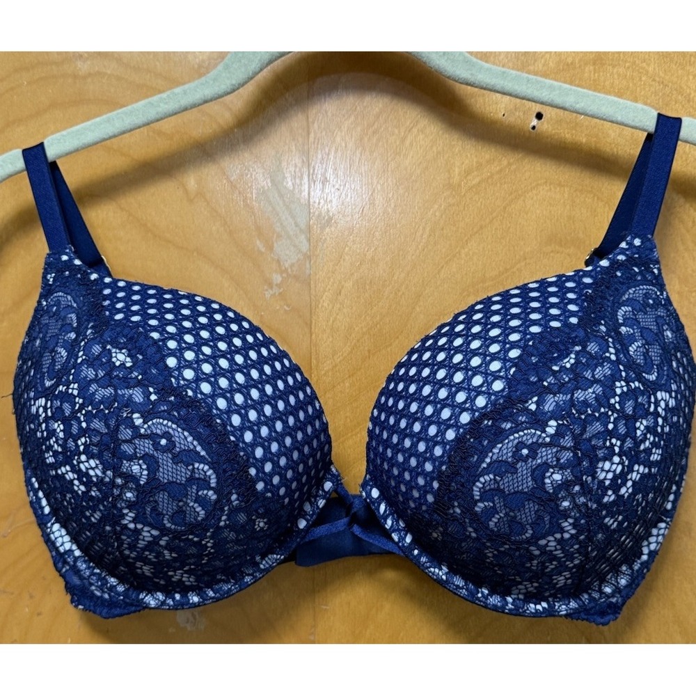 Victoria's Secret Bombshell Plunge Push Up Bra Size 36D Navy Blue Lace